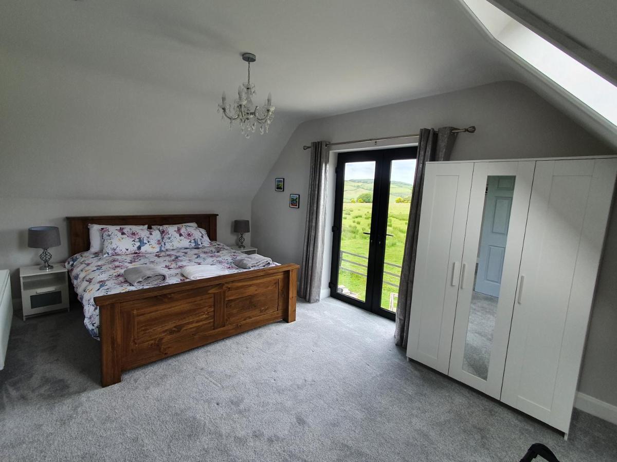 N0 2 Greystones Clock Tower Lodge Leap ภายนอก รูปภาพ