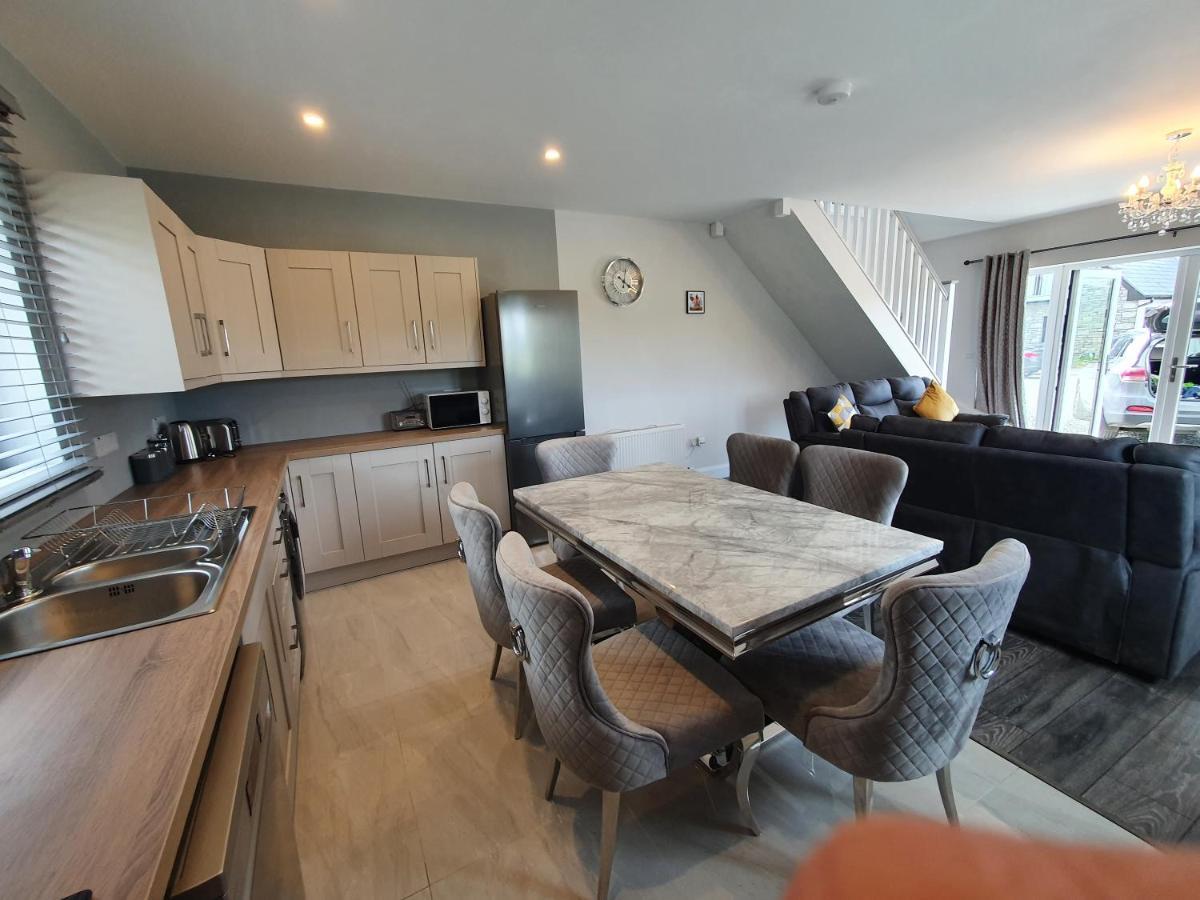 N0 2 Greystones Clock Tower Lodge Leap ภายนอก รูปภาพ