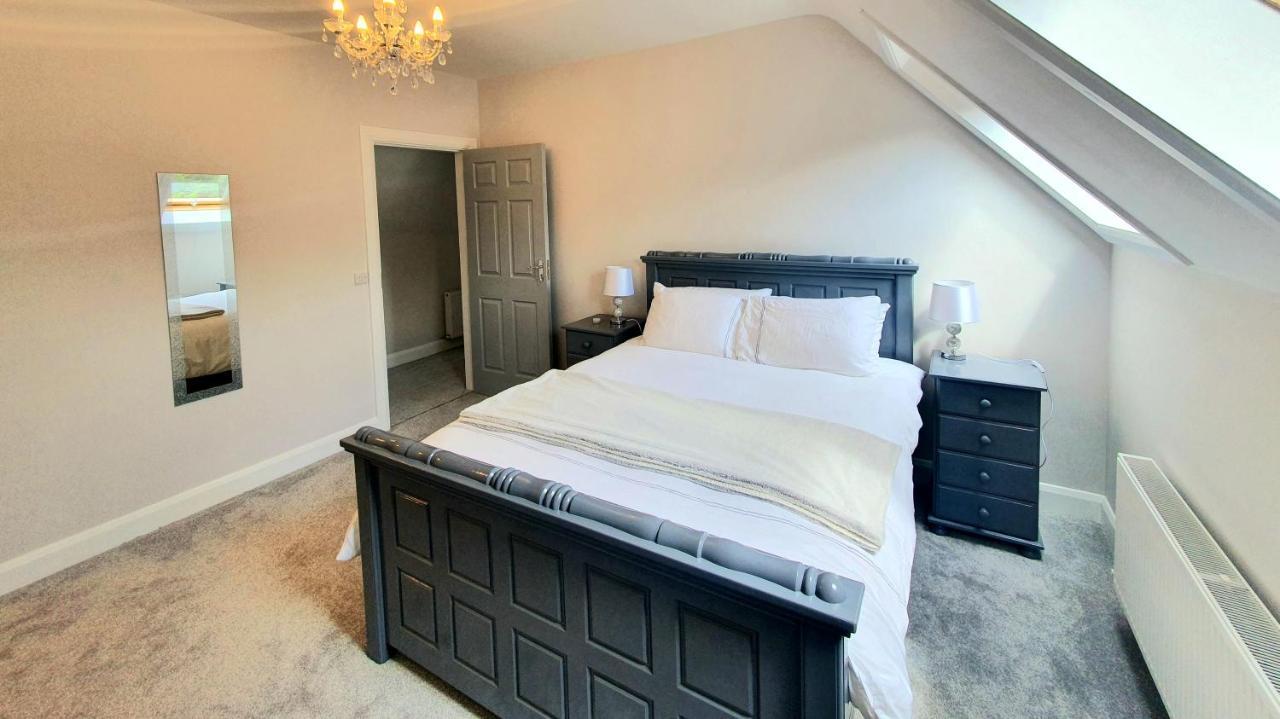 N0 2 Greystones Clock Tower Lodge Leap ภายนอก รูปภาพ